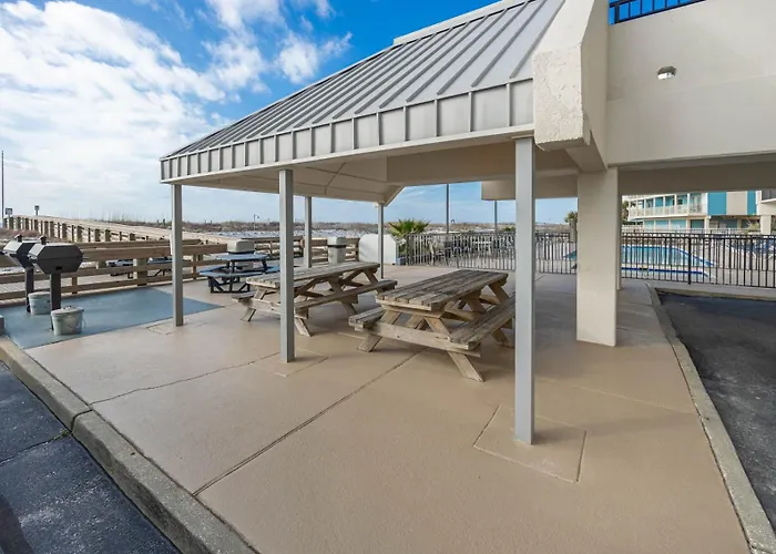 Apartment Island Winds West 871